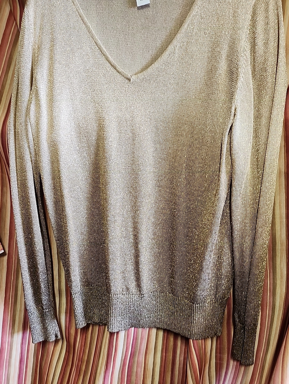 Chico's Metallic V-Neck Sweater in Shimmery Gold Chicos Sz 2